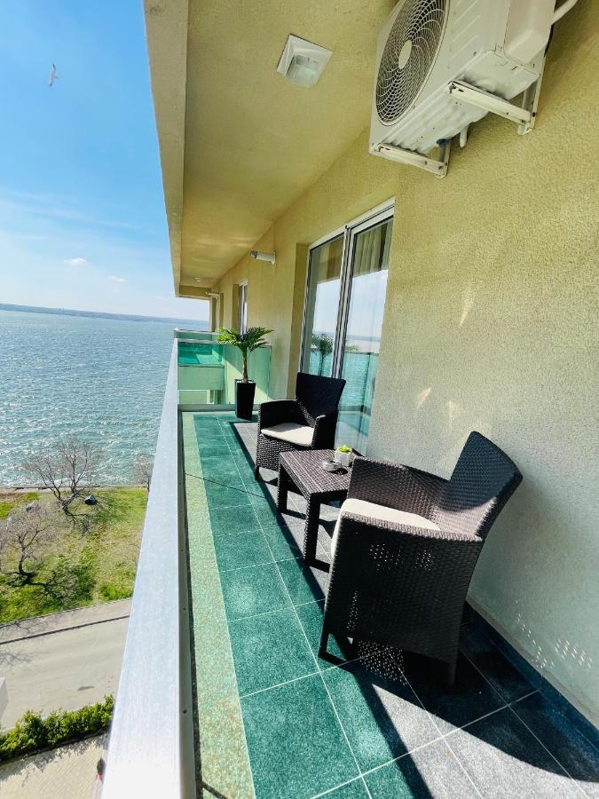 Royal Moonlight Apartment Мамая Экстерьер фото